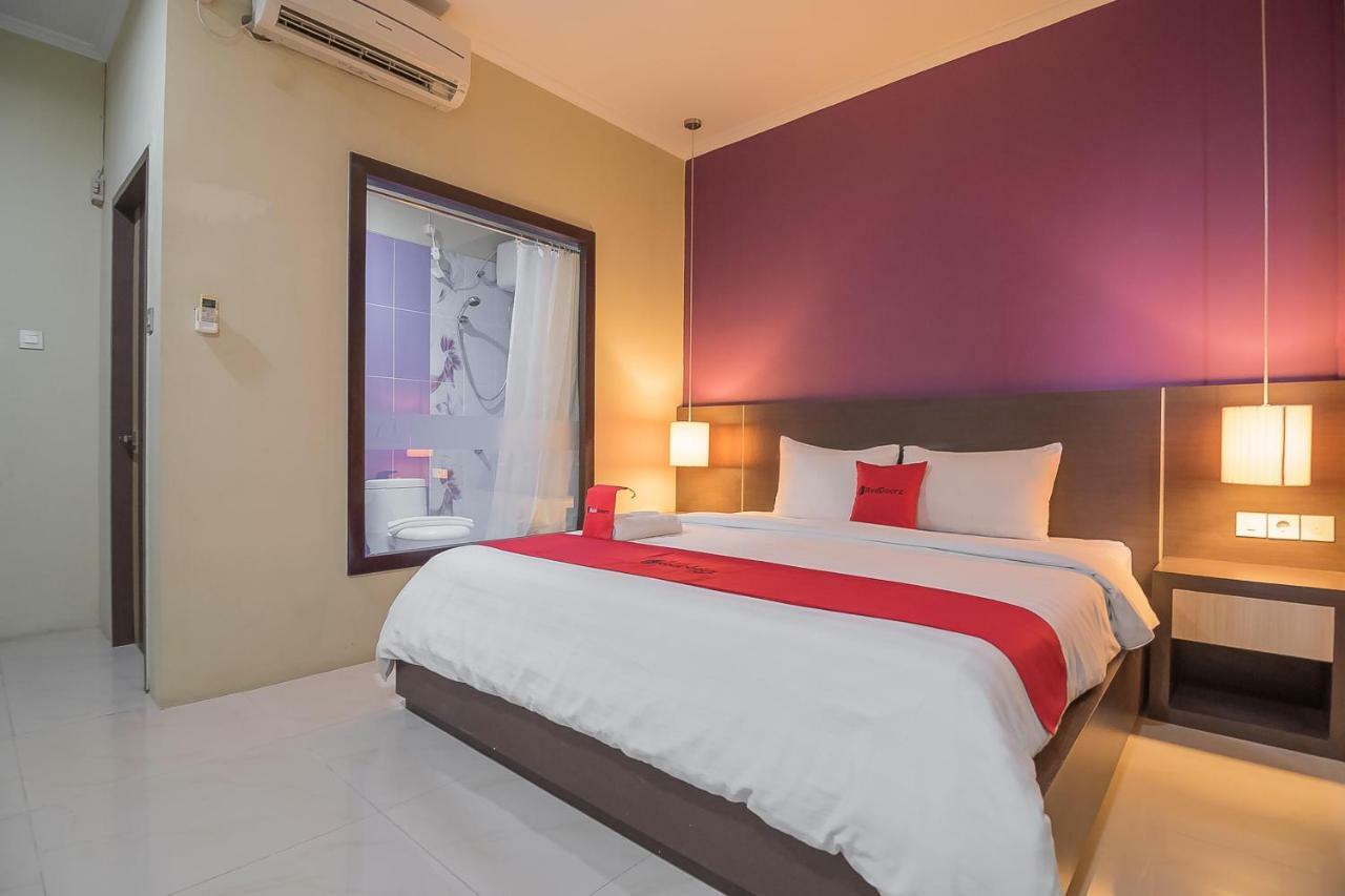 Reddoorz Plus @ Tanjung Pandan Belitung 2 Exterior foto