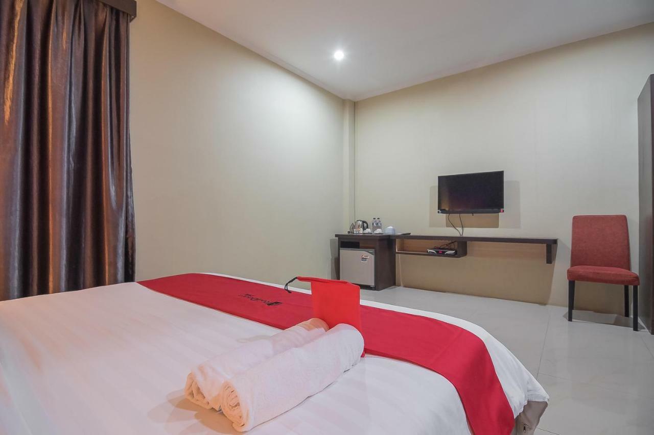 Reddoorz Plus @ Tanjung Pandan Belitung 2 Exterior foto